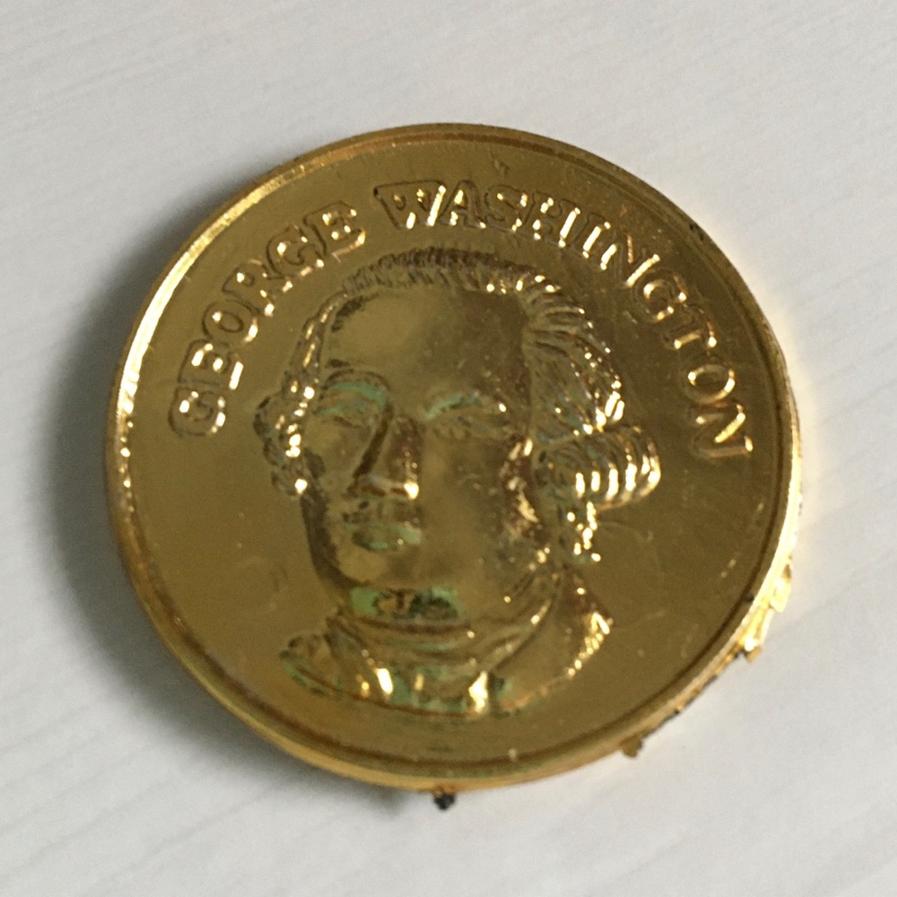 Toy coin